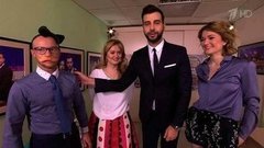 Иван находит третью сестру Анны и Надежды Михалковых. Пролог. Вечерний Ургант. Фрагмент выпуска от 25.03.2015