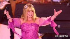 Алла Пугачева — «Под одним флагом». День Аллы Пугачевой на Международном музыкальном фестивале «Жара». Фрагмент выпуска от 10.09.2017