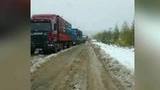 В Якутии из-за выпавшего снега несколько часов было парализовано движение по федеральной трассе «Лена»