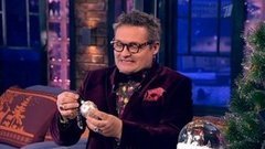 Историк моды, телеведущий Александр Васильев. Вечерний Ургант. Фрагмент выпуска от 20.12.2012