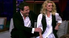 Певица Саша Савельева и актер Кирилл Сафонов. Вечерний Ургант. Фрагмент выпуска от 13.11.2014