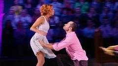 Яна Хохлова и Ираклий Пирцхалава — «Ждет тебя грузин». Ледниковый период. Фрагмент выпуска от 01.10.2016