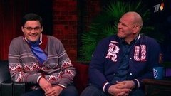 Четырехкратный олимпийский чемпион по плаванию Александр Попов и трехкратный олимпийский чемпион по греко-римской борьбе Александр Карелин. Вечерний Ургант. Фрагмент выпуска от 13.02.2014