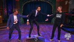 Серфингисты Сергей Расшиваев и Сергей Мысовский. Вечерний Ургант. Фрагмент выпуска от 05.10.2017