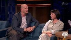 Актеры Юрий Колокольников и Чулпан Хаматова. Вечерний Ургант. Фрагмент выпуска от 13.10.2017