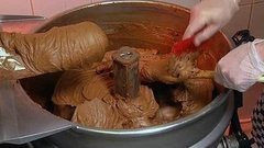 Шоколад ручной работы. Репортаж с производства. Доброе утро. Фрагмент выпуска от 13.02.2015