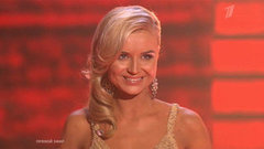 Полина Гагарина, Маргарита Позоян и Ольга Кляйн поют песню «Спектакль окончен»