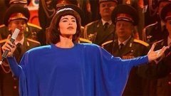 Елена Максимова. Мирей Матье и хор им. Александрова — «Подмосковные вечера». Точь-в-точь. Второй сезон. Фрагмент выпуска от 22.02.2015