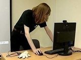 Студент из Тюмени изобрел перчатку, с помощью которой на расстоянии можно управлять компьютером