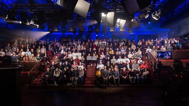 <p>Фотолестница за 30 января 2020 года. Гости студии: Виктория Толстоганова и Сергей Гармаш, Manizha, Моргенштерн.</p>