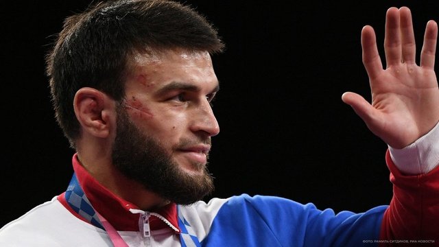 <p>Гаджимурад Рашидов завоевал бронзу в вольной борьбе в весовой категории до 65 кг </p>