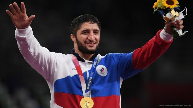 <p>Абдулрашид Садулаев стал лучшим в соревнованиях по вольной борьбе в весе до 97 кг </p>