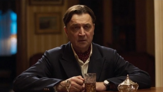 <p>Подельника Нинель, адвоката Марка Баршака, который предлагает героине работать на него, обещая помочь в освобождении отца, сыграл Александр Лазарев-младший.</p>