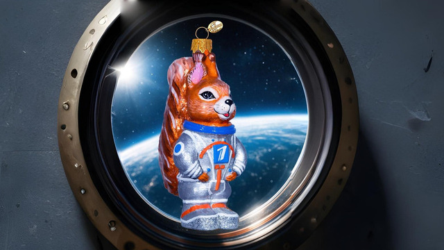 <p>Белка космонавт — отражение мечты и вдохновения. Смелость отправиться в неизведанное, с улыбкой встречая Новый год и новые высоты.</p>