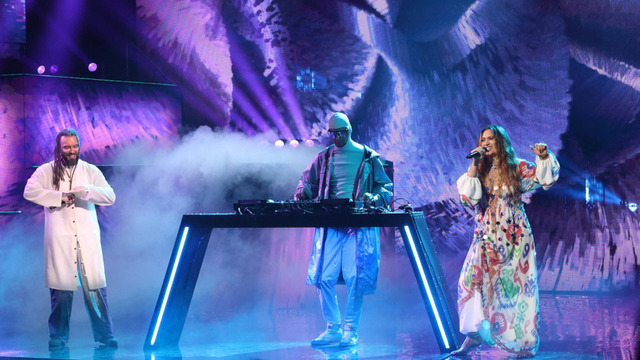 <p>Burito и жена Оксана Устинова</p>