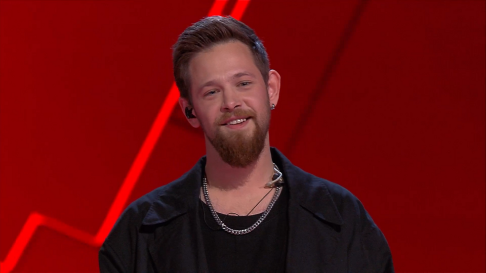 Артем Леденев