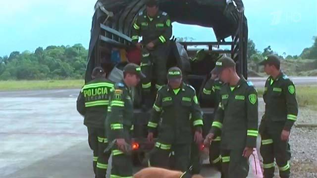 В Колумбии обсуждают историю чудесного спасения 18-летней девушки и еe годовалого сына. Хиты интернета