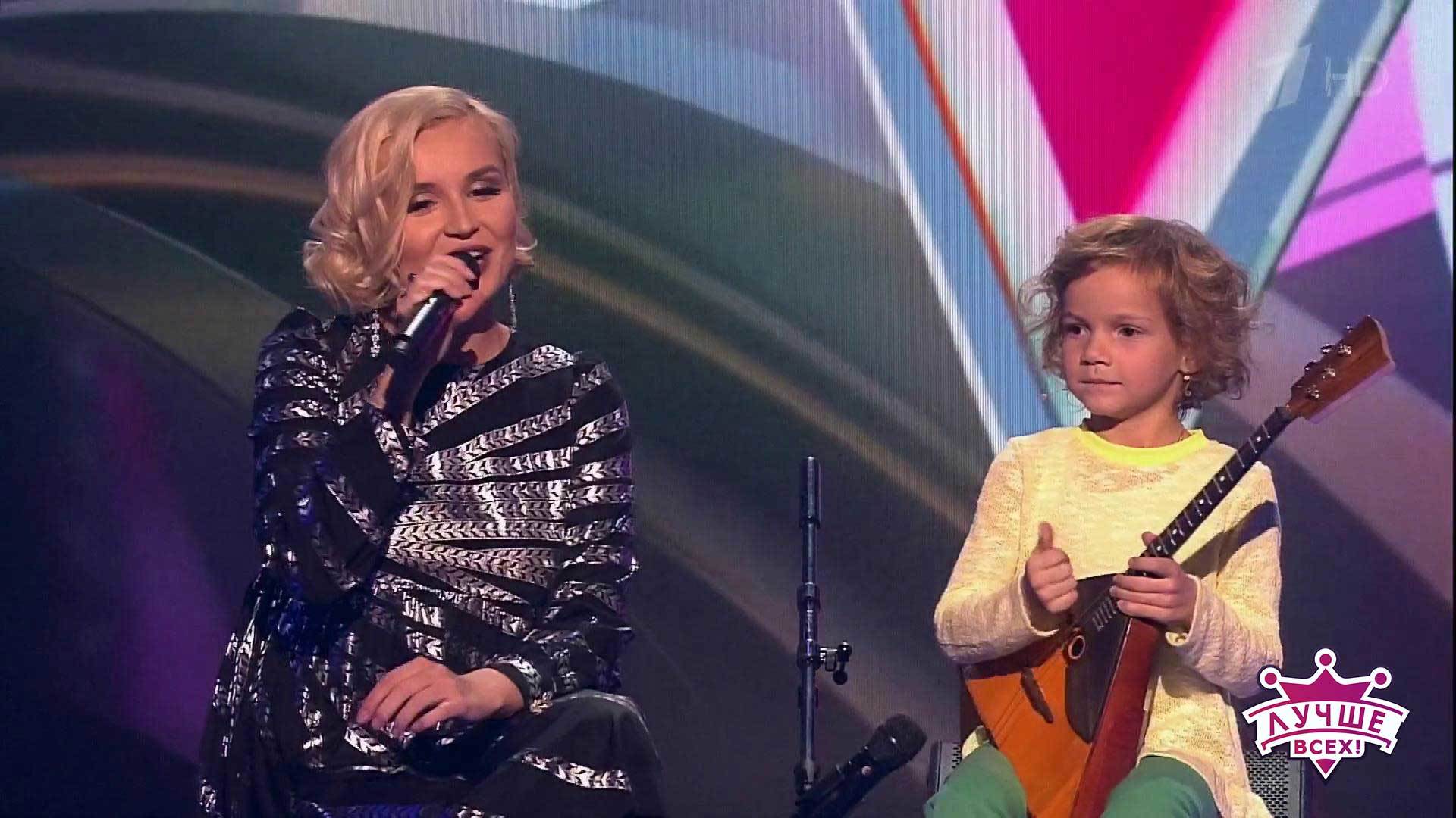 «Summertime» на балалайке: поет Полина Гагарина, аккомпанирует веселая балалаечница Анастасия Тюрина. Лучше всех! Фрагмент выпуска от 11.12.2016
