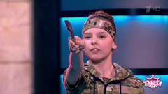 Метательница ножей и топоров Диана Сухова. Лучше всех! Фрагмент выпуска от 02.06.2019