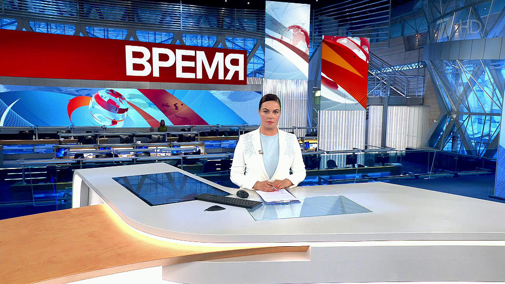 ochen-krupno-tehnika-pervogo-kanala-video-foto-zrelih-zhenshin