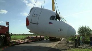 На кукурузном поле в Жуковском разобрали самолет, совершивший аварийную посадку