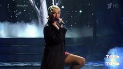 Лада Дэнс. Лайма Вайкуле — «Я вышла на Пикадилли». Точь-в-точь. Третий сезон. Фрагмент выпуска от 13.12.2015