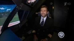 Герой России Дамир Юсупов учит Ивана пилотировать самолет. Вечерний Ургант. Фрагмент выпуска от 09.09.2019