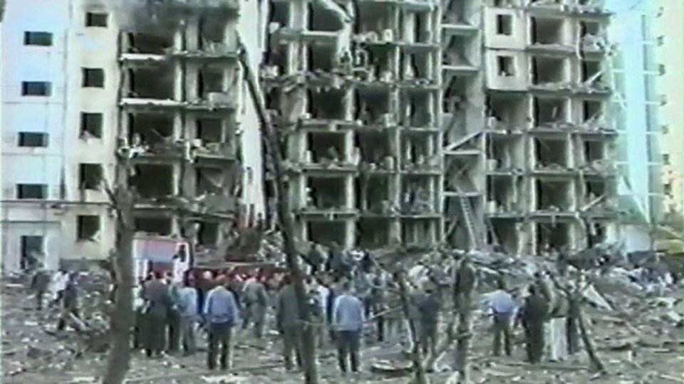 От 6 октября 1999 г. Волгодонск терракт 16.09.1999. Взрыв в Волгодонске 16 сентября 1999. Взрыв дома в Волгодонске 1999. 1999 Взрыв взрыв в Волгодонске.