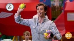 Артем Овчаренко кидается пирожными. Доброе утро. Фрагмент выпуска от 18.09.2019