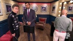 «Сезон будет жестким». Иван вручает Валерию Сюткину атрибуты Наставника. Пролог. Вечерний Ургант. Фрагмент выпуска от 11.10.2019