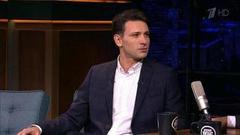 Актер Антон Хабаров о сериале «Отчим». Вечерний Ургант. Фрагмент выпуска от 12.11.2019