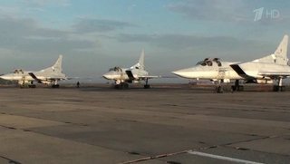 В Астраханской области пилоты бомбардировщика Ту-22 отвели терпящий аварию самолет от жилых кварталов