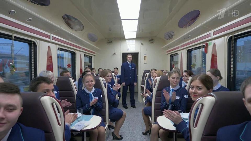 Видео про еблю проводниц в поезде ▶️ Лучшие xXx видео