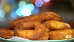 Кефирные пончики от Марии Суровой. Доброе утро. Фрагмент выпуска от 24.12.2019