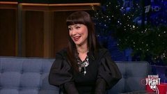 Актриса Нонна Гришаева о мюзикле «Питер Пэн». Вечерний Ургант. Фрагмент выпуска от 05.01.2020