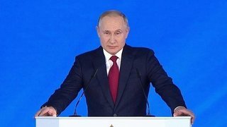 «Потенциал Конституции 1993 года далеко не исчерпан»: Владимир Путин о правках в Основной закон