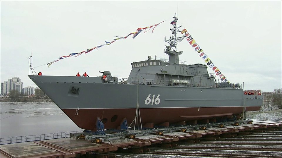 Корабль минный тральщик фото В Санкт-Петербурге спущен на воду корабль противоминной обороны "Яков Баляев". Н