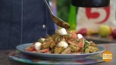 Салат из теплых баклажанов от Марии Суровой. Доброе утро. Фрагмент выпуска от 17.09.2020
