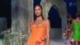 На миланской неделе моды представили тренды весенне-летнего сезона 2021 года