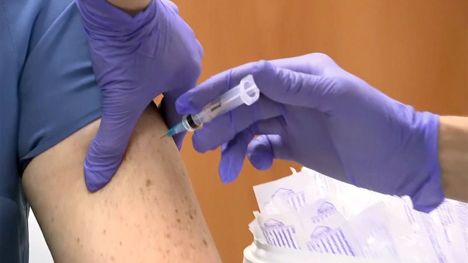 Медицинская прививка на добровольной основе thumbnail