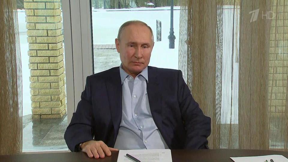 Vladimir Putin V Tatyanin Den Poobshalsya So Studentami Rossijskih Vuzov Novosti Pervyj Kanal