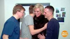 Дайте маме отдохнуть! Доброе утро. Фрагмент 