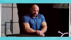 Михаил: владелец сети бюро переводов, гордится дипломом МГИМО и утонченным чувством юмора. Давай поженимся! Фрагмент 