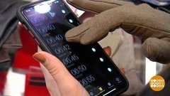 Перчатки для смартфона. Доброе утро. Фрагмент 