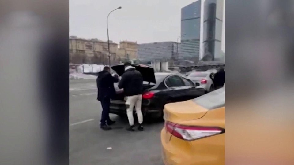 Таджики таксисты в москве. Полиция арестовала таксиста. Розыгрыш полиция. Милиция розыгрыш.