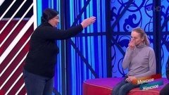 «Бесстыдница бессовестная!» — свекровь и невестка выясняют отношения. Мужское / Женское. Фрагмент