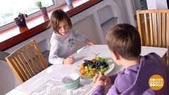 Как приучить ребенка к здоровому питанию. Доброе утро. Фрагмент 