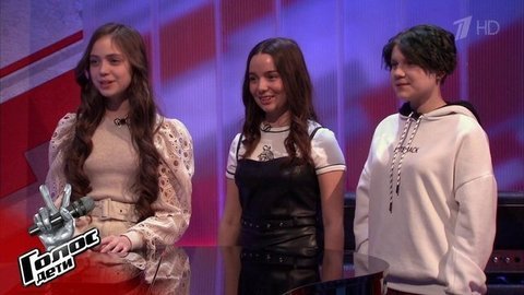 «Каждая из них владеет сильным вокалом, я очень довольна этой тройкой», — перед Поединком Юлии Гавриловой, Миланы Компаниченко и Анны Качуровской