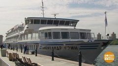 По реке плывет турист… Доброе утро фрагмент 