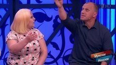 «Вы дочку выкинули в окно?!». Кумовья обвиняют многодетного отца. Мужское / Женское. Фрагмент 